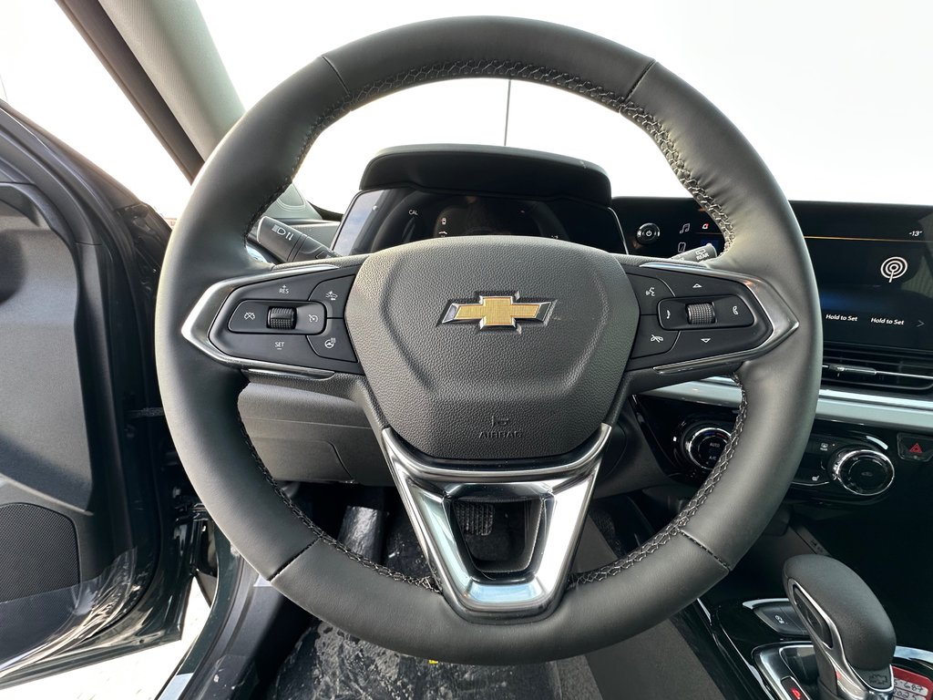 2025 Chevrolet Trax LT in Terrebonne, Quebec - 9 - w1024h768px