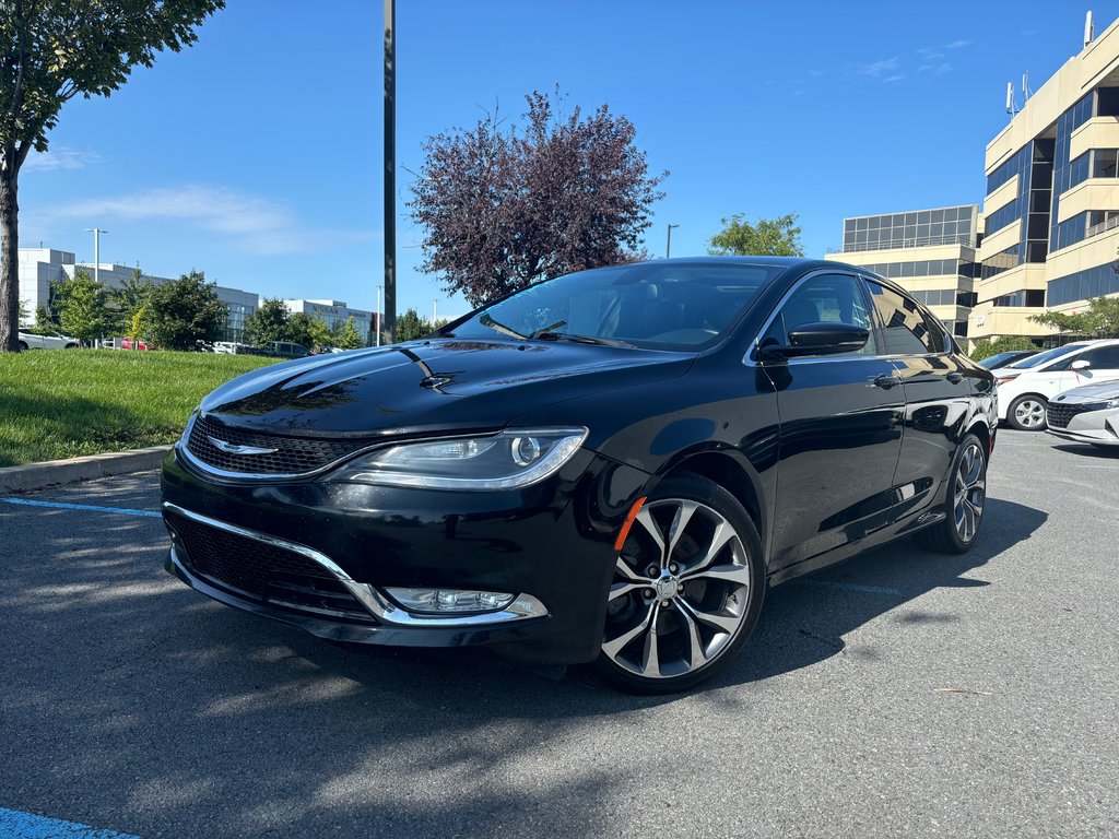 Chrysler 200 200C,V6 3.6L - CUIR - TOIT-NAV 2015 à Boucherville, Québec - 1 - w1024h768px