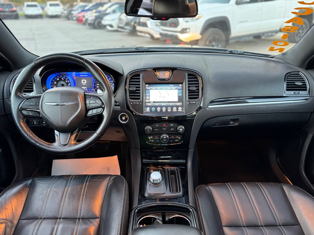 Chrysler 300 300S Toit Ouvrant Cuir Navigation 2022 à Terrebonne, Québec - 23 - w1024h768px