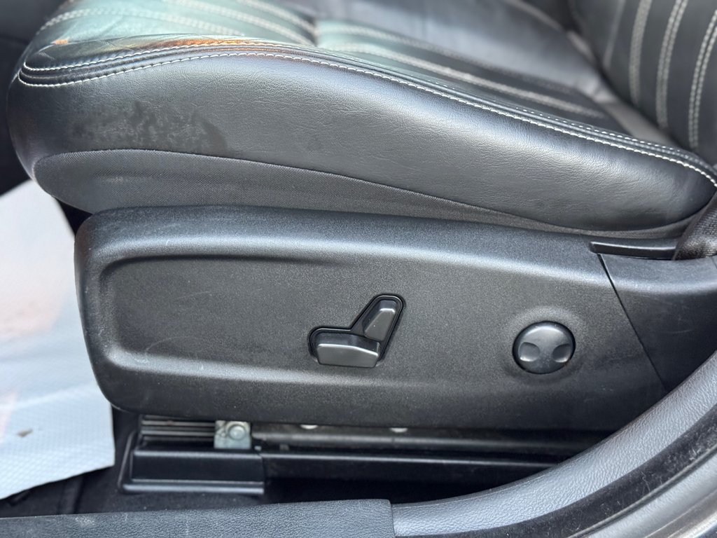 Chrysler 300 300S Toit Ouvrant Cuir Navigation 2022 à Terrebonne, Québec - 9 - w1024h768px