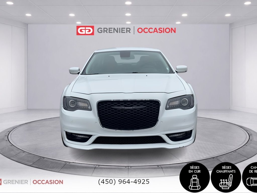 2022 Chrysler 300 300 Touring L Cuir in Terrebonne, Quebec - 6 - w1024h768px
