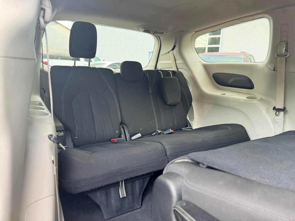 Chrysler Grand Caravan SE  air climatisé , régulateur de vitesse 2021 à Terrebonne, Québec - 22 - w1024h768px