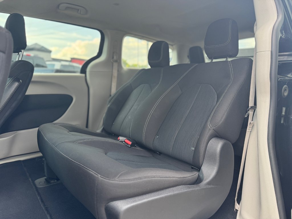 Chrysler Grand Caravan SE  air climatisé , régulateur de vitesse 2021 à Terrebonne, Québec - 21 - w1024h768px