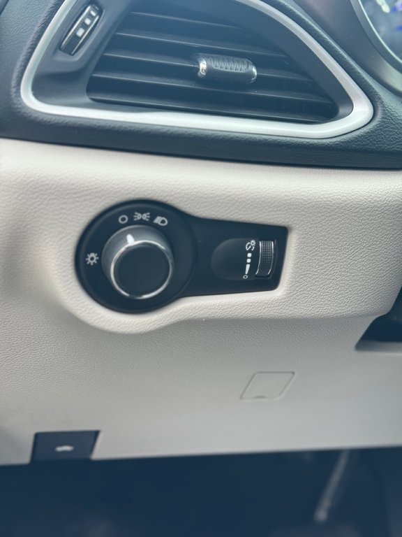 Chrysler Grand Caravan SE  air climatisé , régulateur de vitesse 2021 à Terrebonne, Québec - 10 - w1024h768px