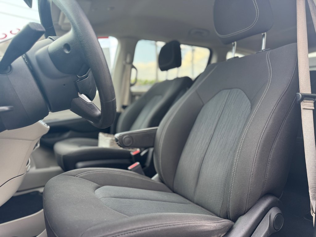 Chrysler Grand Caravan SE  air climatisé , régulateur de vitesse 2021 à Terrebonne, Québec - 9 - w1024h768px