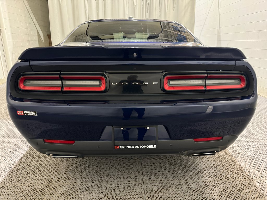 2016 Dodge Challenger R/T 5.7L HEMI Manuelle Navigation Cuir in Terrebonne, Quebec - 6 - w1024h768px