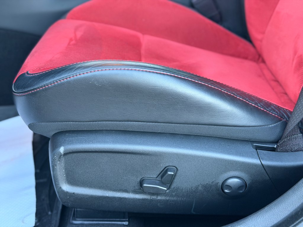 Dodge Charger Scat Pack 392 Bas Kilométrage Intérieur Rouge 2022 à Terrebonne, Québec - 9 - w1024h768px