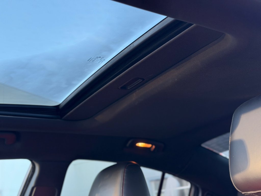 Dodge Charger Scat Pack 392 Bas Kilométrage Intérieur Rouge 2022 à Terrebonne, Québec - 11 - w1024h768px