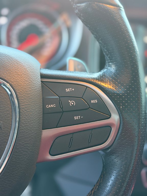 Dodge Charger Scat Pack 392 Bas Kilométrage Intérieur Rouge 2022 à Terrebonne, Québec - 14 - w1024h768px