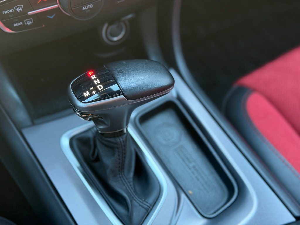 Dodge Charger Scat Pack 392 Bas Kilométrage Intérieur Rouge 2022 à Terrebonne, Québec - 20 - w1024h768px