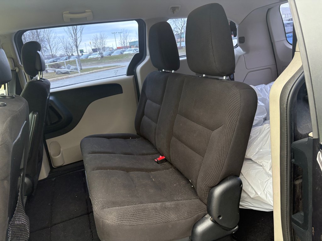 Dodge Grand Caravan 7 PASSAGERS TRÈS BAS KM 2015 à Boucherville, Québec - 7 - w1024h768px