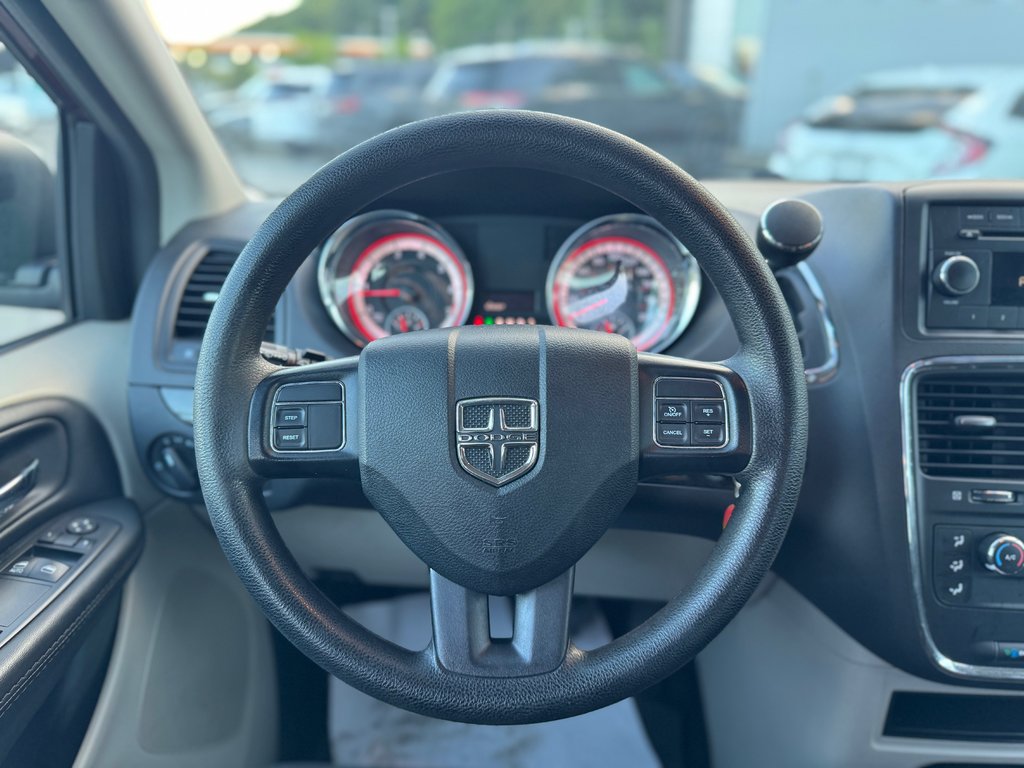 2018 Dodge Grand Caravan Canada Value Package Bas Kilométrage in Terrebonne, Quebec - 20 - w1024h768px