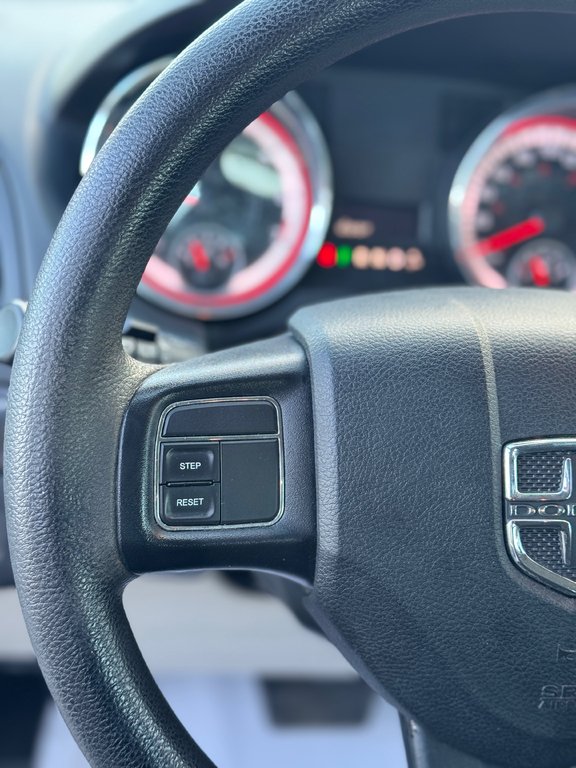 2018 Dodge Grand Caravan Canada Value Package Bas Kilométrage in Terrebonne, Quebec - 11 - w1024h768px
