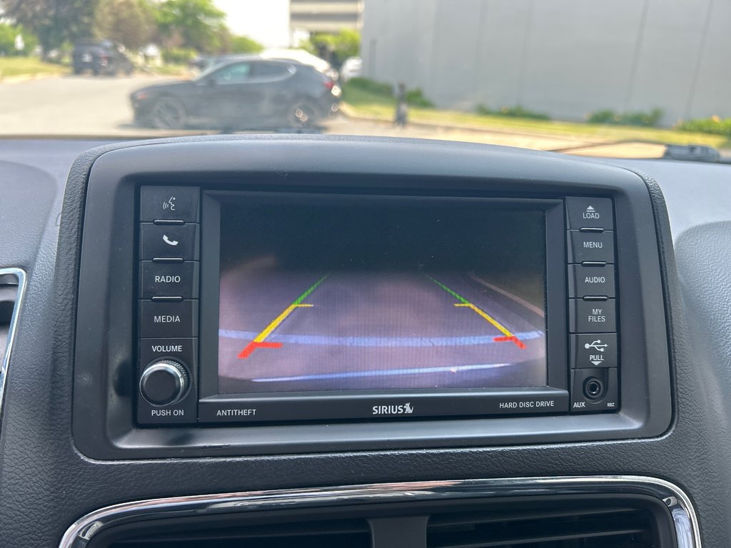 2019 Dodge Grand Caravan SXT Premium Plus, DVD in Boucherville, Quebec - 16 - w1024h768px
