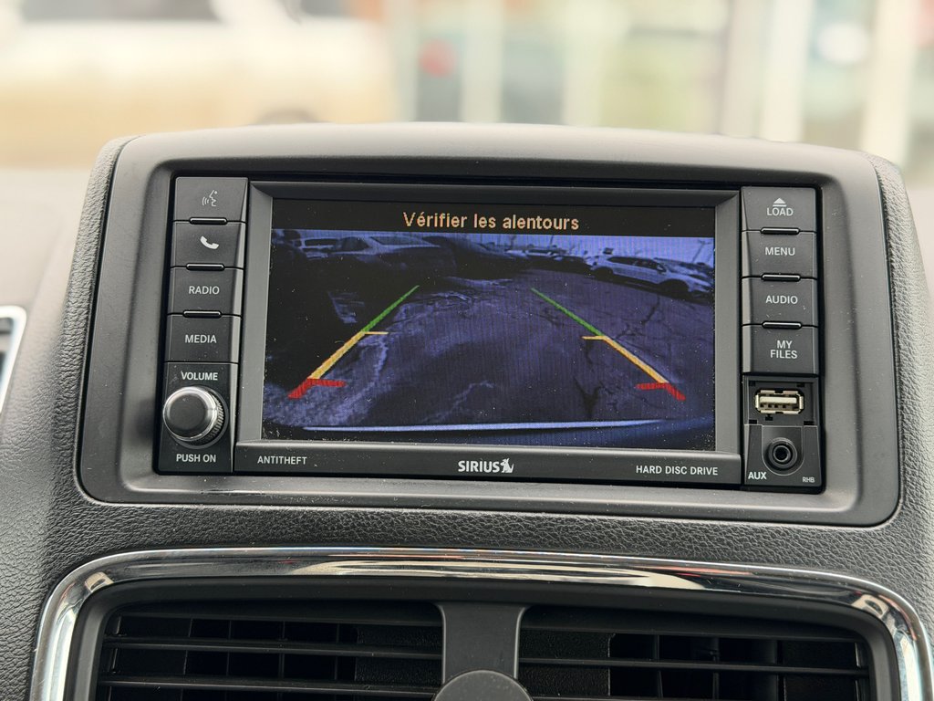 2020 Dodge Grand Caravan Crew Plus Cuir Bas Kilométrage in Terrebonne, Quebec - 16 - w1024h768px