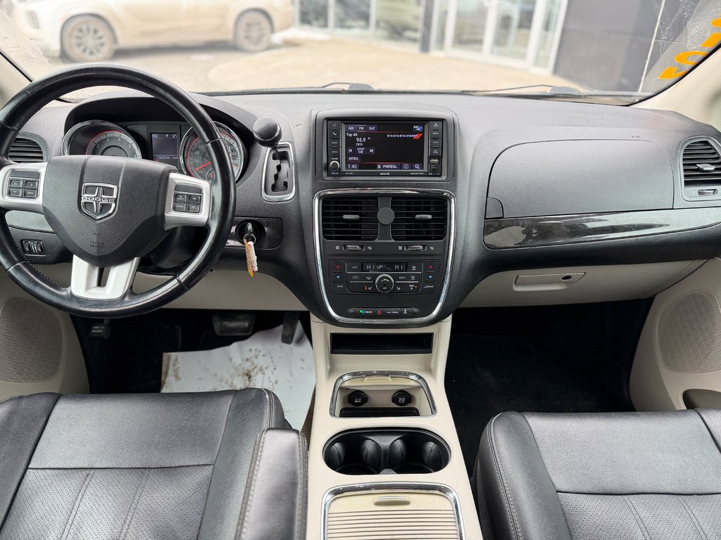 2020 Dodge Grand Caravan Crew Plus Cuir Bas Kilométrage in Terrebonne, Quebec - 21 - w1024h768px