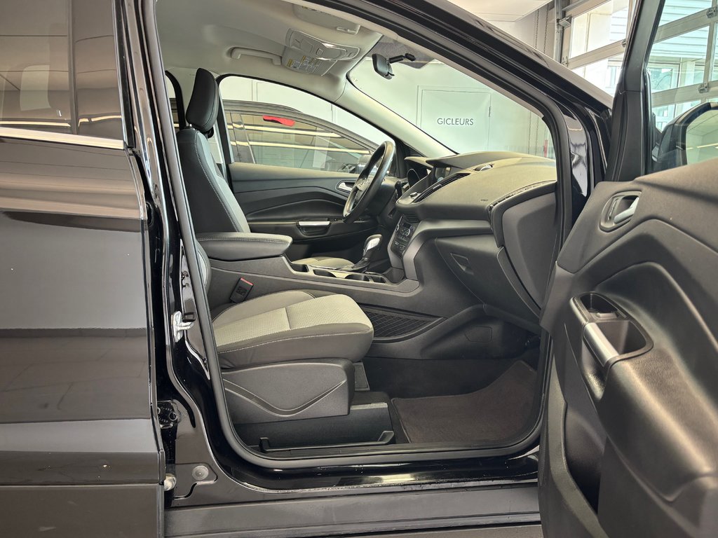 2019 Ford Escape SE in Boucherville, Quebec - 17 - w1024h768px