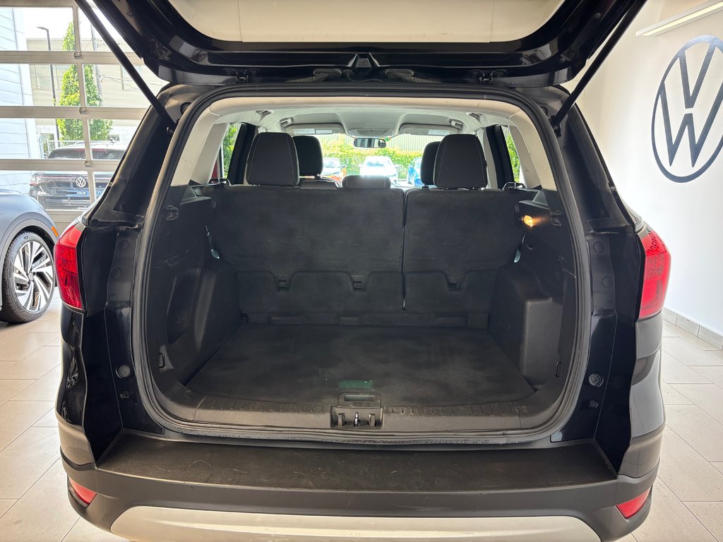 2019 Ford Escape SE in Boucherville, Quebec - 12 - w1024h768px