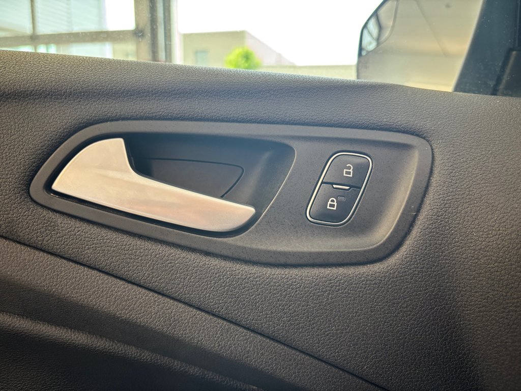 2019 Ford Escape SE in Boucherville, Quebec - 32 - w1024h768px
