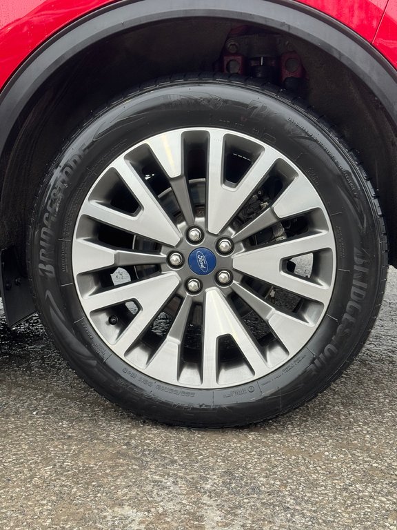 2020 Ford Escape Titanium AWD Toit Panoramique Bas Kilométrage in Terrebonne, Quebec - 24 - w1024h768px