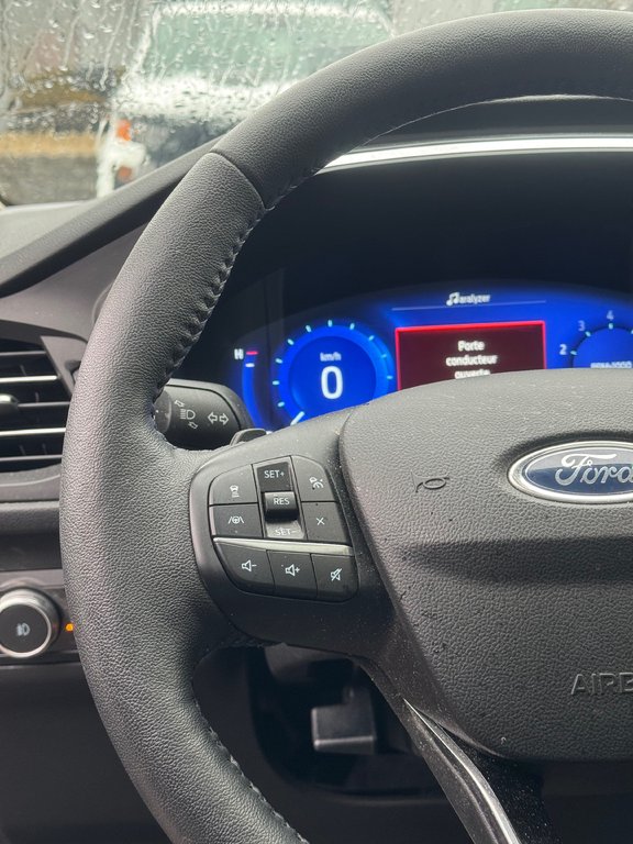 2020 Ford Escape Titanium AWD Toit Panoramique Bas Kilométrage in Terrebonne, Quebec - 14 - w1024h768px