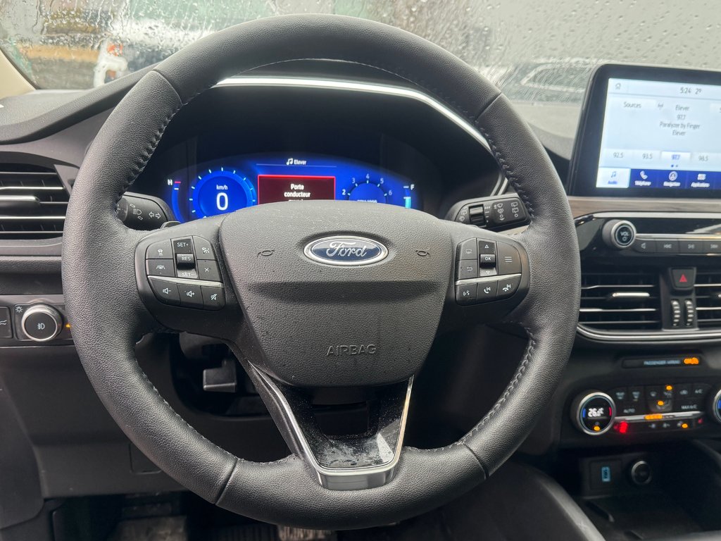 2020 Ford Escape Titanium AWD Toit Panoramique Bas Kilométrage in Terrebonne, Quebec - 13 - w1024h768px