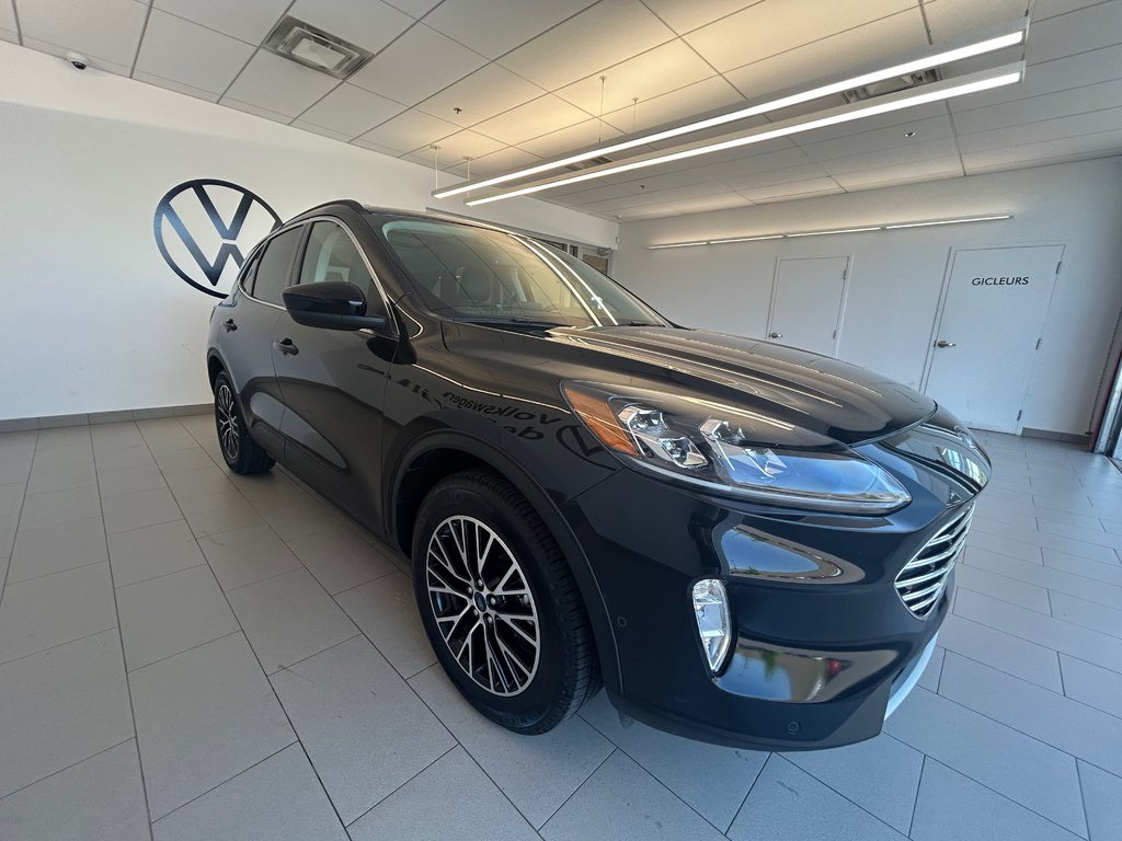 Ford Escape TITANIUM PLUG IN HYBRIDE 2021 à Boucherville, Québec - 3 - w1024h768px