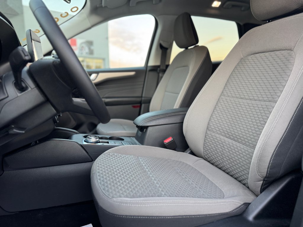 2021 Ford Escape SE Plug-In Hybrid in Terrebonne, Quebec - 10 - w1024h768px