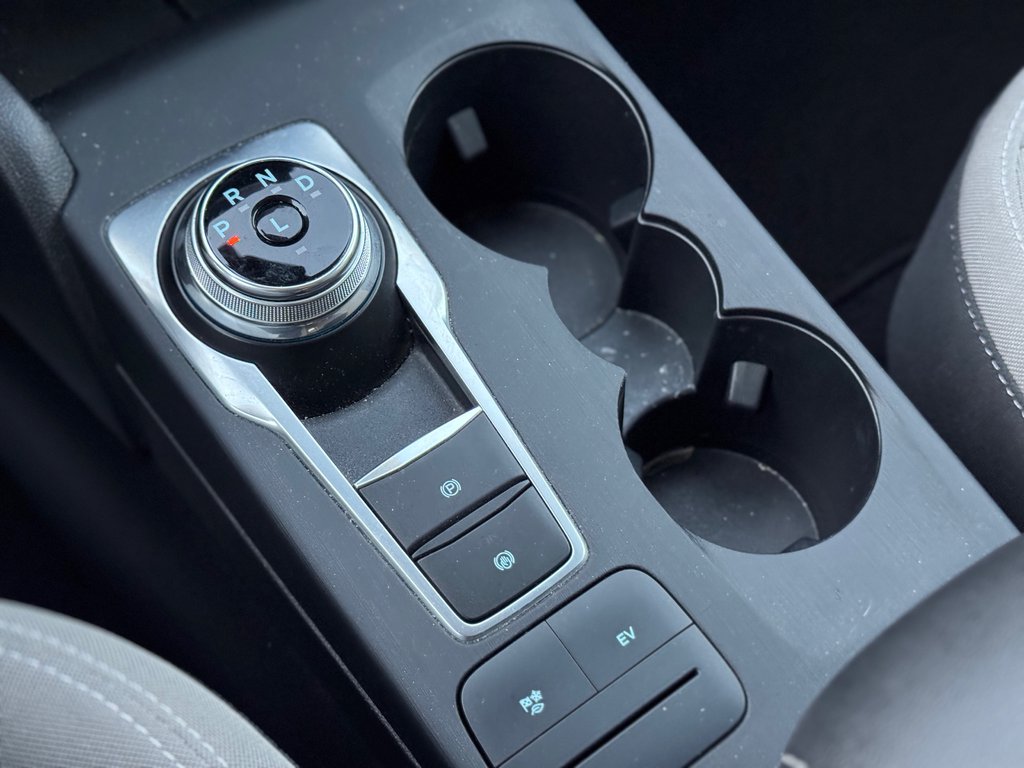 2021 Ford Escape SE Plug-In Hybrid in Terrebonne, Quebec - 20 - w1024h768px