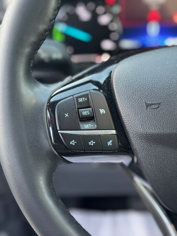 2021 Ford Escape SE Plug-In Hybrid in Terrebonne, Quebec - 13 - w1024h768px