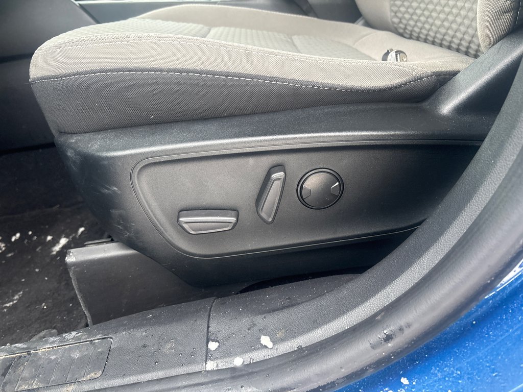 2022 Ford Escape SE Plug-In Hybrid, BAS KM in Boucherville, Quebec - 15 - w1024h768px