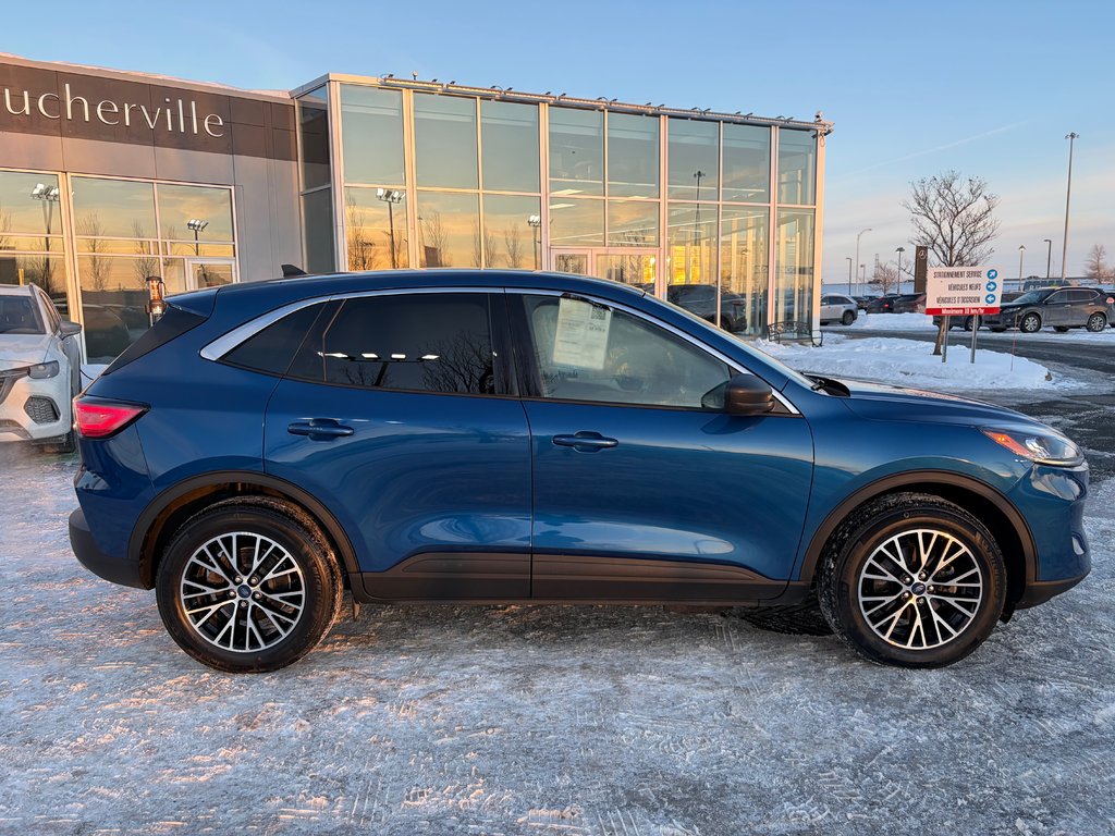 2022 Ford Escape SE Plug-In Hybrid, BAS KM in Boucherville, Quebec - 12 - w1024h768px