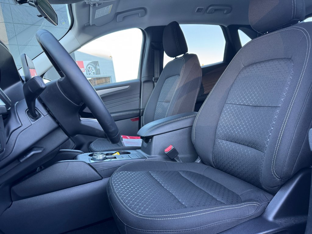 Ford Escape Active AWD Caméra De Recul Bluetooth 2024 à Terrebonne, Québec - 10 - w1024h768px