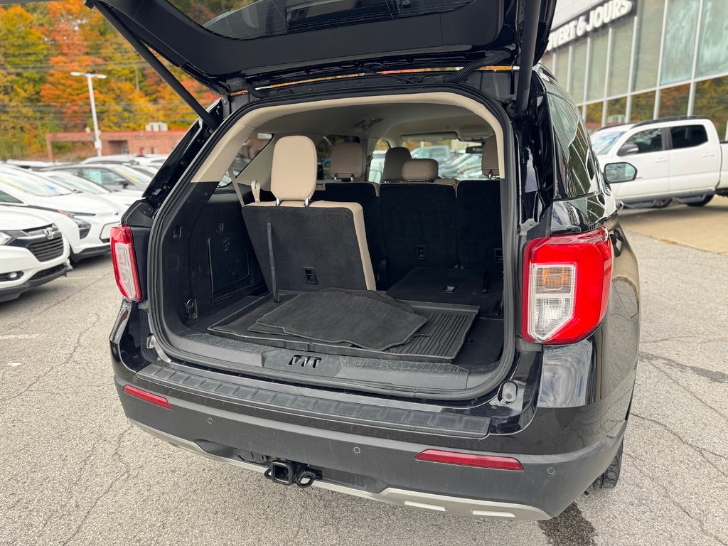 2021 Ford Explorer XLT 4WD Cuir Toit in Terrebonne, Quebec - 27 - w1024h768px