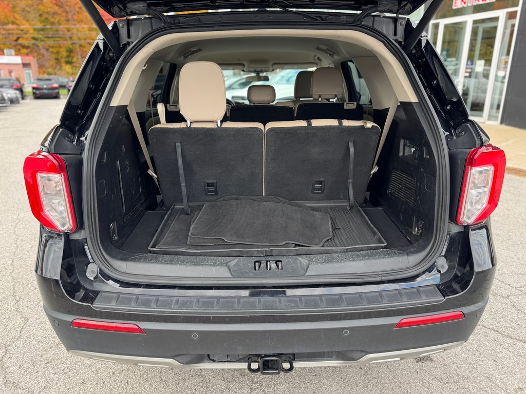 2021 Ford Explorer XLT 4WD Cuir Toit in Terrebonne, Quebec - 26 - w1024h768px