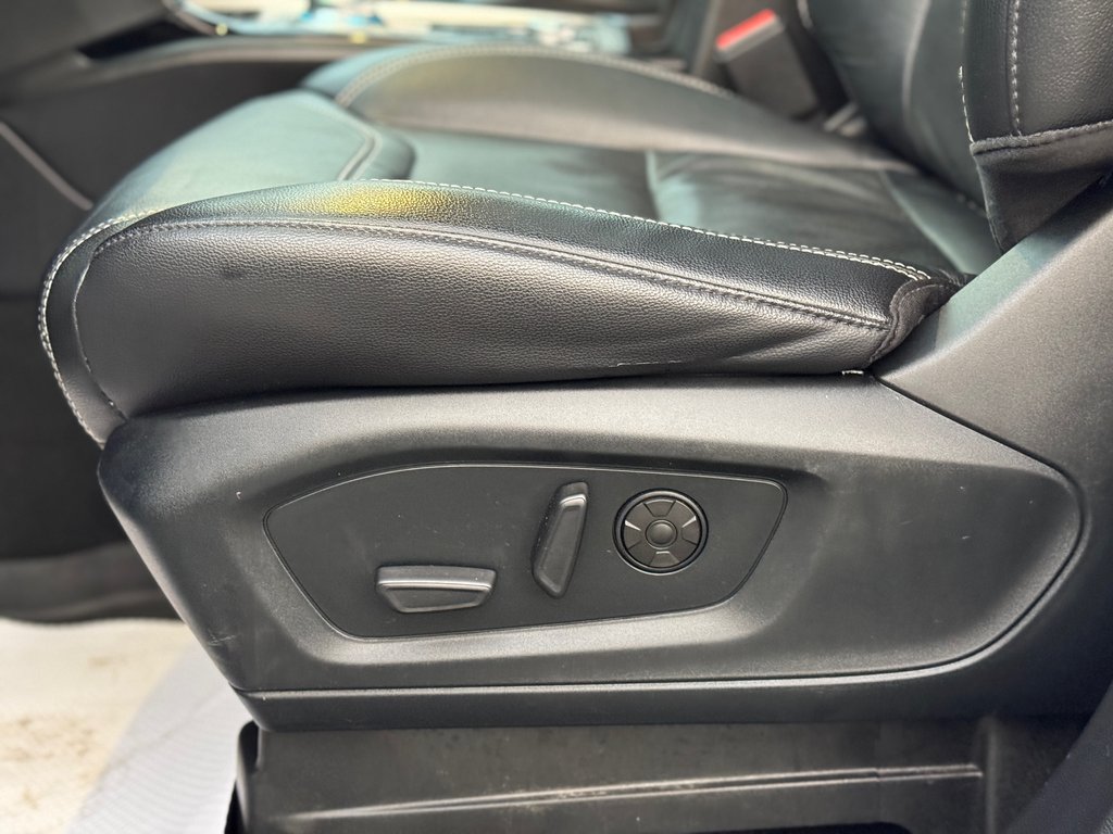 Ford Explorer ST Cuir Toit Panoramique 2022 à Terrebonne, Québec - 9 - w1024h768px