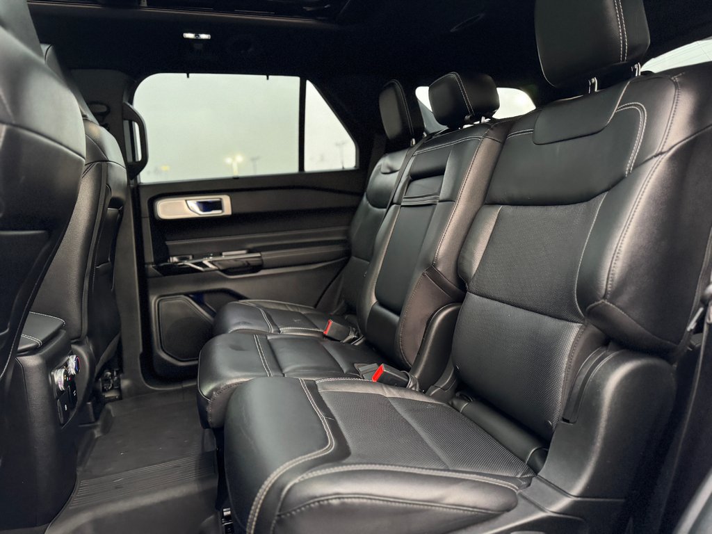 Ford Explorer ST Cuir Toit Panoramique 2022 à Terrebonne, Québec - 25 - w1024h768px