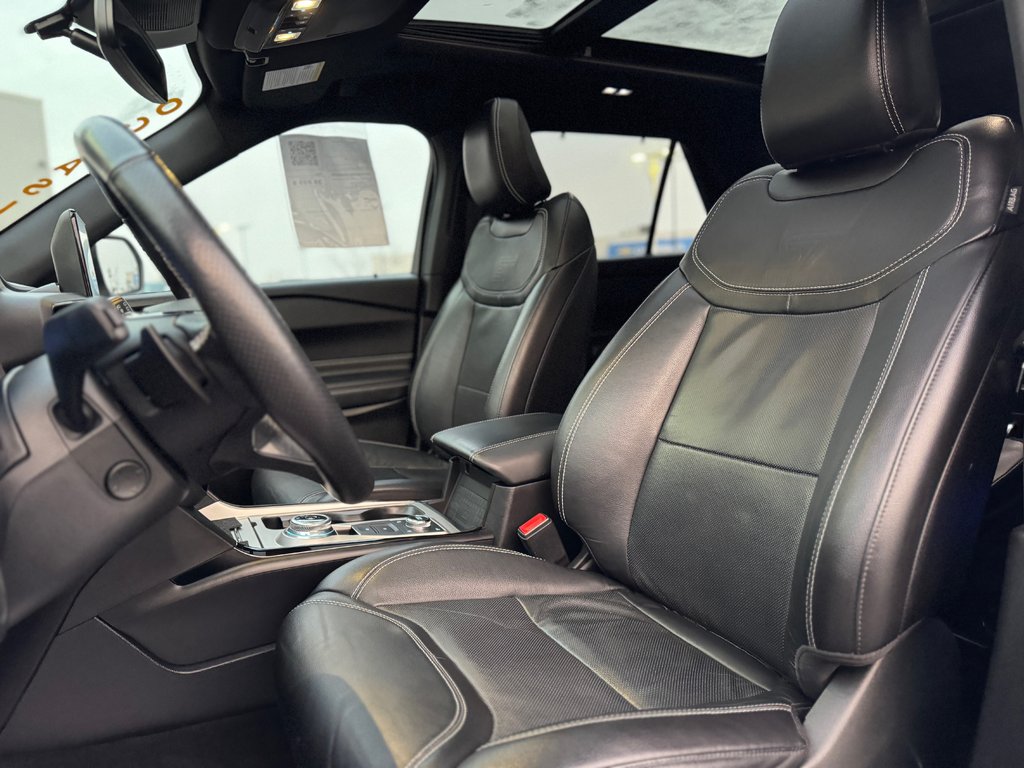 Ford Explorer ST Cuir Toit Panoramique 2022 à Terrebonne, Québec - 10 - w1024h768px