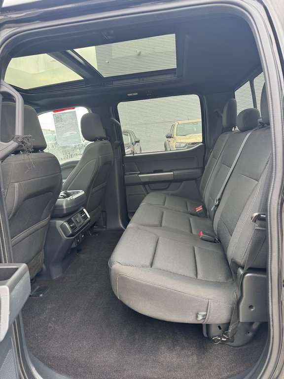 2022 Ford F-150 SuperCrew Sport 302A 3.5 Ecoboost in Terrebonne, Quebec - 10 - w1024h768px