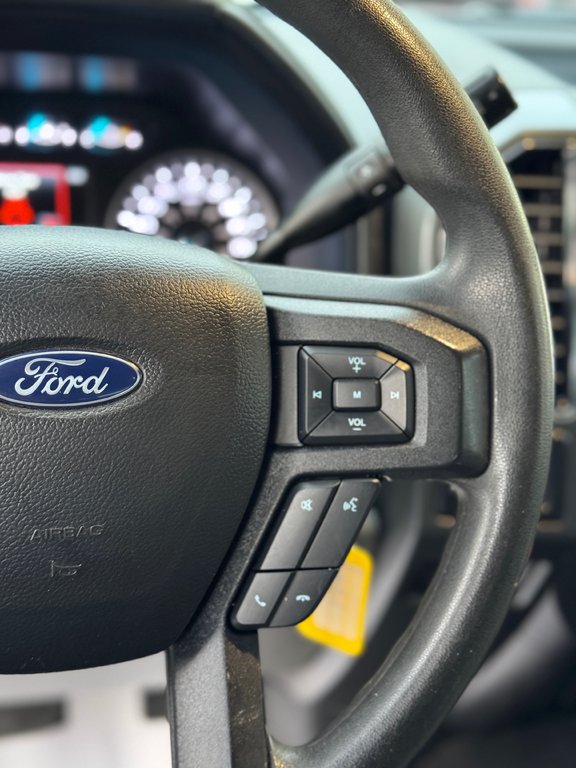 Ford F 250 XLT 7.3 V8 2020 à Terrebonne, Québec - 14 - w1024h768px