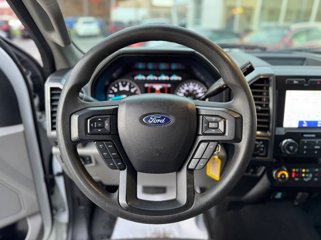 Ford F 250 XLT 7.3 V8 2020 à Terrebonne, Québec - 20 - w1024h768px