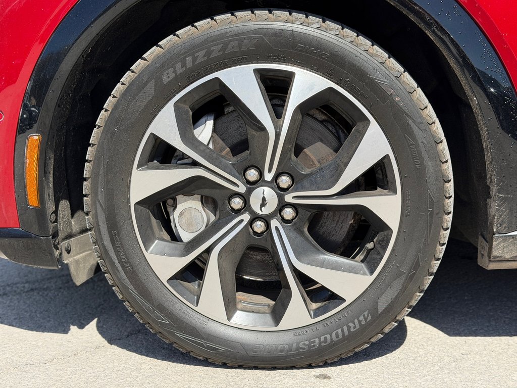 2021 Ford Mustang Mach-E Premium AWD Cuir Navigation in Terrebonne, Quebec - 24 - w1024h768px