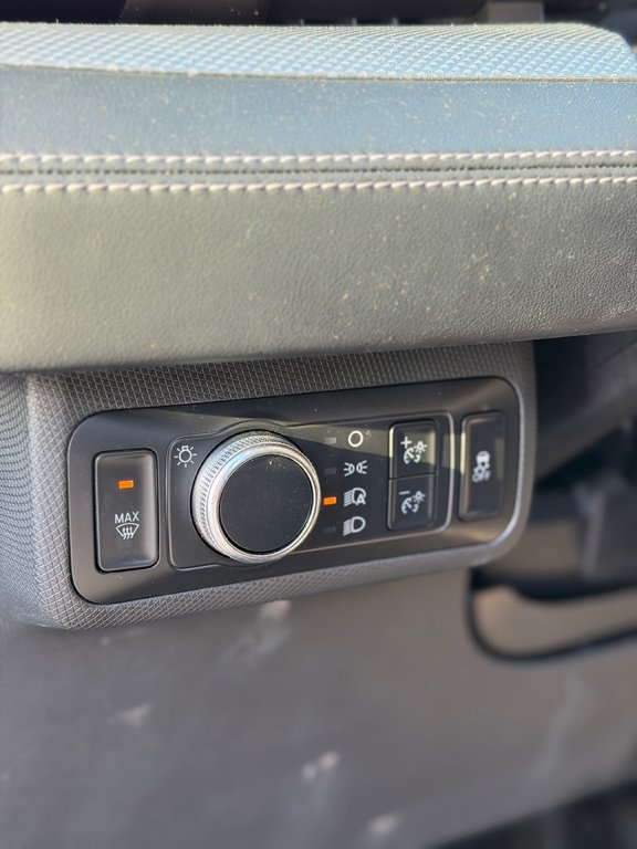 Ford Mustang Mach-E Select AWD Bas Kilométrage 2022 à Terrebonne, Québec - 12 - w1024h768px