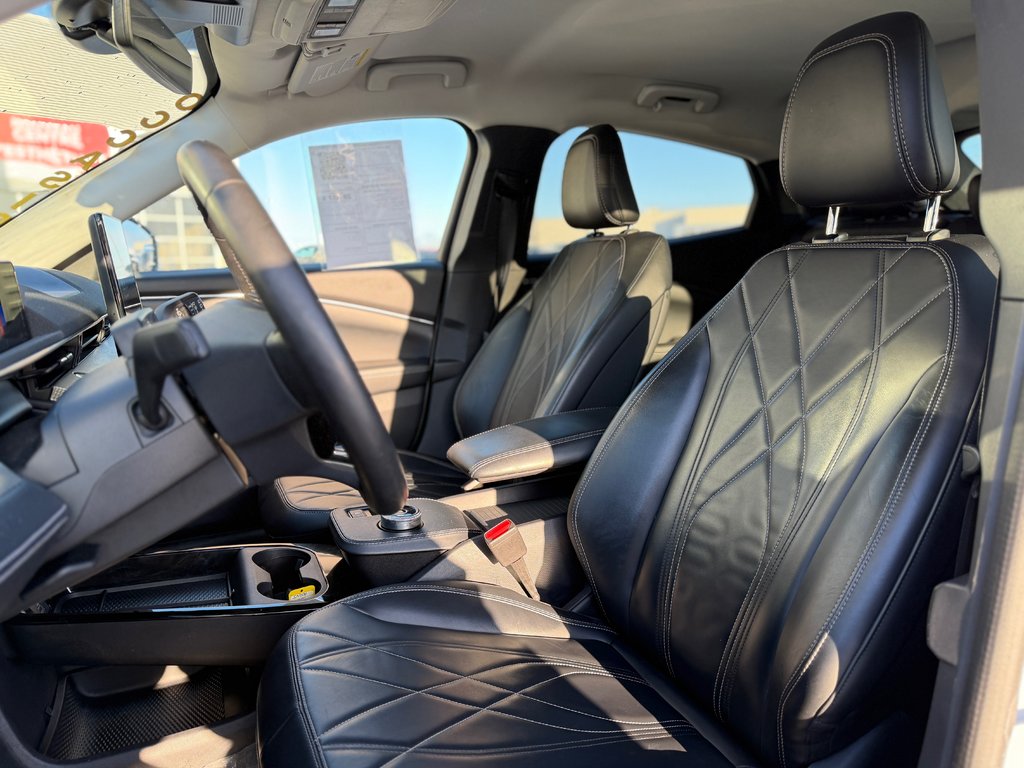 Ford Mustang Mach-E Select AWD Bas Kilométrage 2022 à Terrebonne, Québec - 11 - w1024h768px