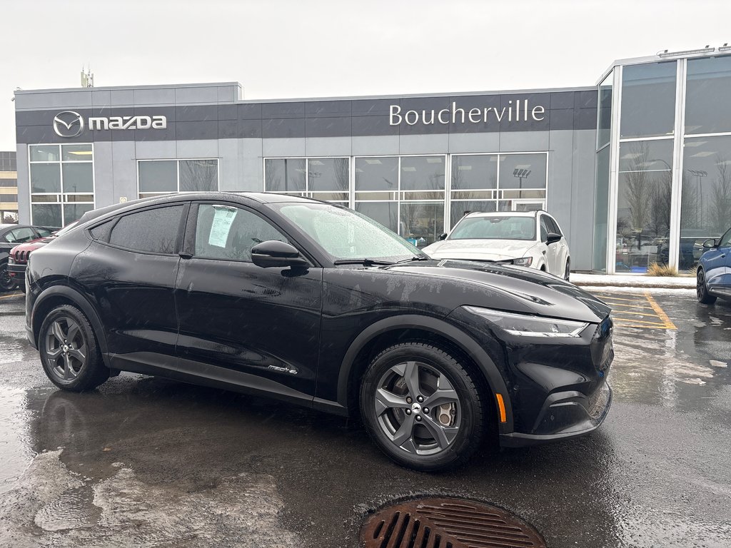 2022 Ford Mustang Mach-E SELECT AWD STANDAR RANGE in Boucherville, Quebec - 1 - w1024h768px