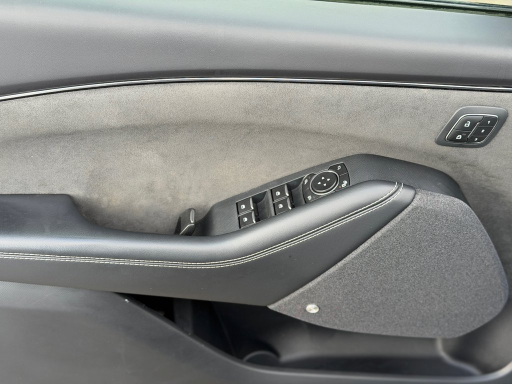 Ford Mustang Mach-E GT Performance Edition Bas Kilométrage 2022 à Terrebonne, Québec - 8 - w1024h768px