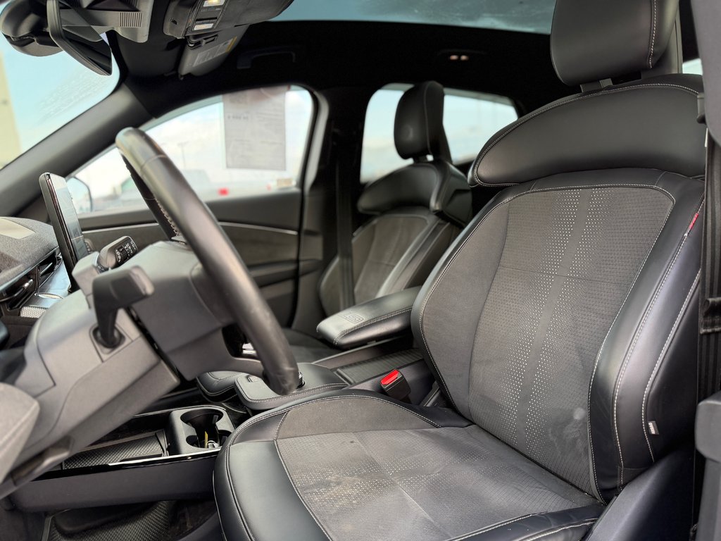 Ford Mustang Mach-E GT Performance Edition Bas Kilométrage 2022 à Terrebonne, Québec - 11 - w1024h768px