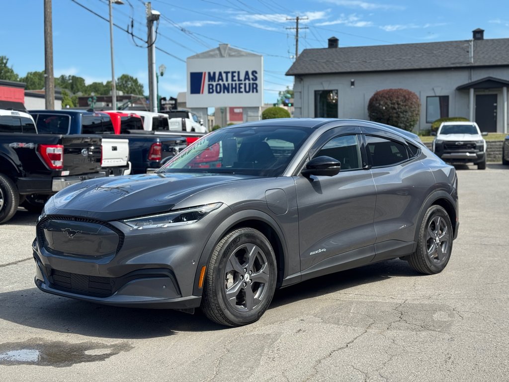 2023 Ford Mustang Mach-E Select AWD Cuir Navigation in Terrebonne, Quebec - 3 - w1024h768px