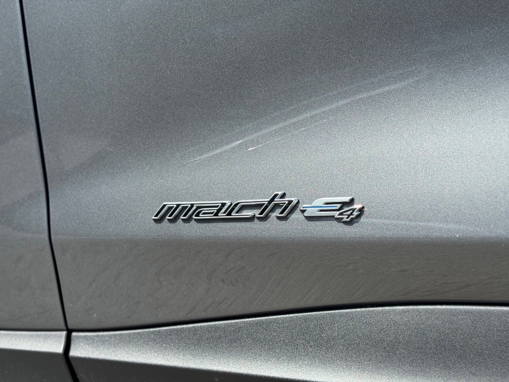 2023 Ford Mustang Mach-E Select AWD Cuir Navigation in Terrebonne, Quebec - 8 - w1024h768px