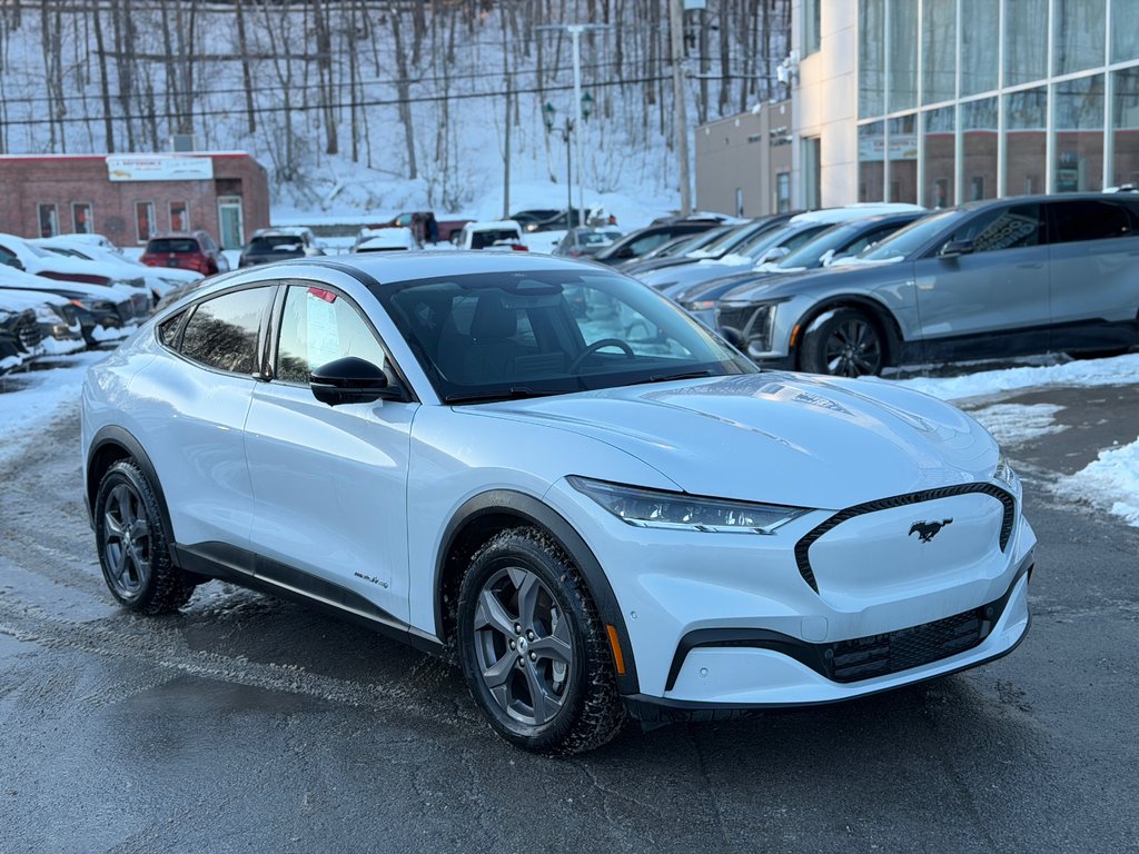 Ford Mustang Mach-E Select AWD Cuir Navigation 2023 à Terrebonne, Québec - 1 - w1024h768px